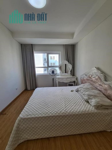 Ở SƯỚNG Golden Palace Lê Văn Lương, 3 ngủ, tầng trung thoáng mát, bán 4.5 tỷ