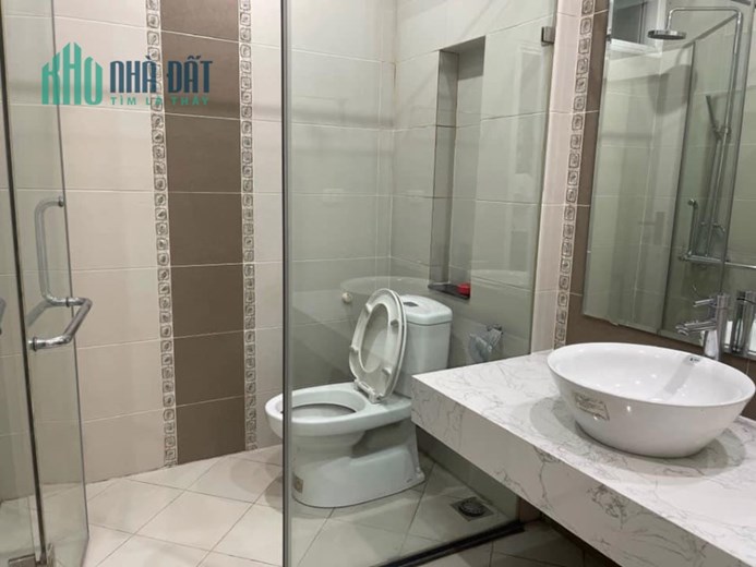 Bán Biệt Thự tại TRUNG TÂM  CẦU GIẤY, Cực Hiếm 110 M2, Sổ đỏ chính chủ, giá NHỈNH 23 TỶ.