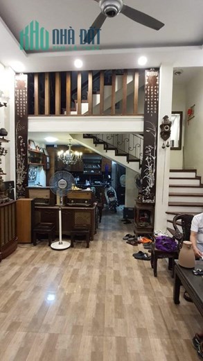 Bán nhà ô tô đỗ, kinh doanh Lê Lợi, Hà Đông 49m, 4 tầng, ngủ 4, giá chỉ 5,8 tỷ. LH 0962780005