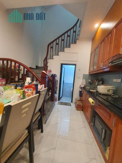 Bán căn nhà 37m2 phố An Dương, Tây Hồ Dân xây 4 phòng ngủ 15m Ô tô đua 3 Tỷ