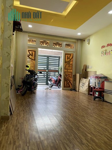 Hẻm ô tô sát sân bay, 65m2, 4 tầng, Hồng Hà Phường 2 Tân Bình