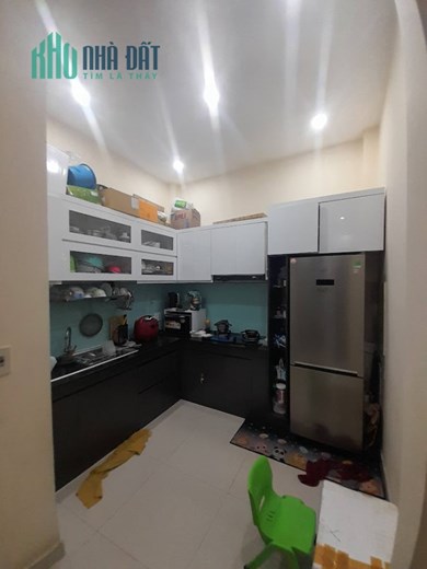 GẦN VÒNG XOAY LÊ ĐẠI HÀNH - GẦN HXH, HẺM TRƯỚC NHÀ 3M THÔNG TỨ TUNG - NHÀ ĐÚC BTCT 2 TẦNG, NGANG