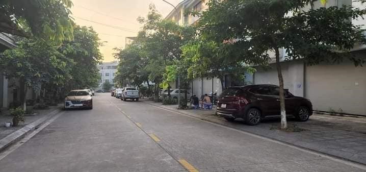 Bán Gấp 4 Tầng Thang Máy Lung Linh Kinh Doanh VIP Gleximco Lê Trọng Tấn Hà Đông 6 Tỷ 65