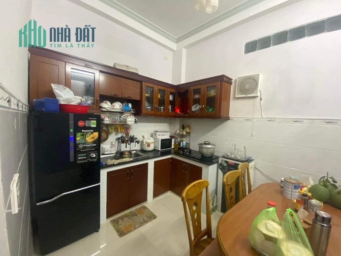 Bán gấp nhà sát mặt tiền ngang 4.5m 55m2 Lũy Bán Bích Tân Phú  nhỉnh 4 tỷ TL