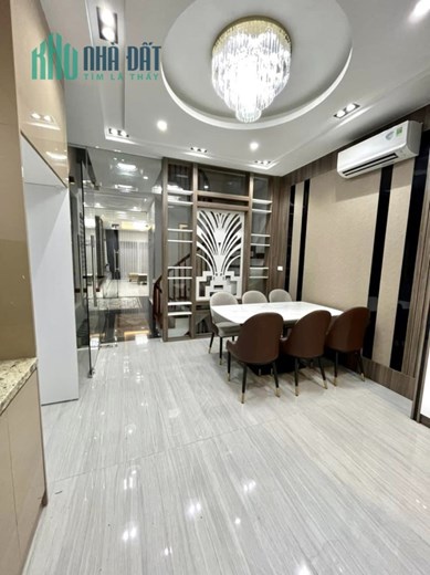 Bán nhà 73m2 phố Nghi Tàm, Tây Hồ Chủ tự xây 5 ngủ Gara Ô tô 3.6 Tỷ