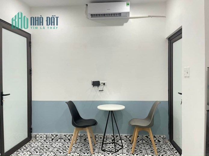 Bán nhà 74m2 phố Nghi Tàm, Tây Hồ Dân xây 5 phòng Gara Ô tô 7 chỗ 3.6 Tỷ