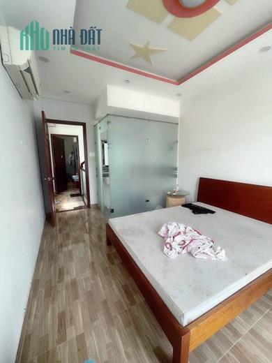 nhà bùi huu nghĩa p2 bình thạnh 45m 5 tang 5,5 tỷ hẻm xe hơi