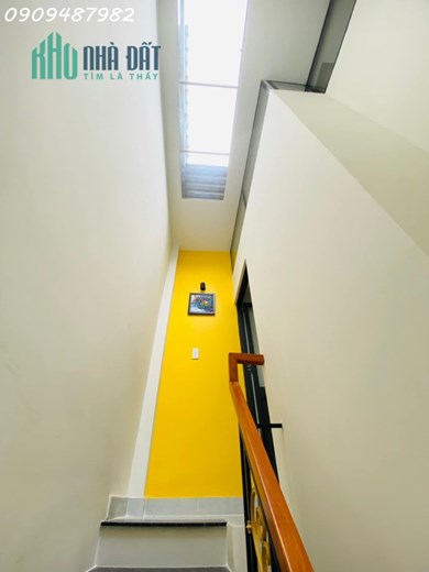 Nhà Ngộp diện tích 13m2 nơ Hậu giá 1 tỷ 400 Đường Mễ Cốc phường 15 Quận 8