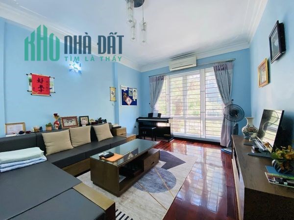50m 6 Tầng Nhỉnh 10 Tỷ Trung Tâm Cầu Giấy. 2 Mặt Ô Tô Tránh. Phân Lô ĐH Sư Phạm. Chủ Cần Bán Gấp.