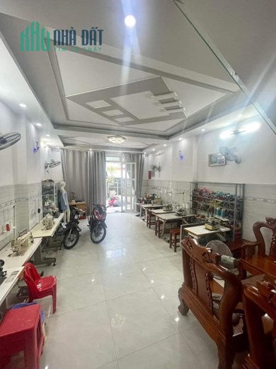 🍎 LƯƠNG THẾ VINH - TÂN PHÚ - HẺM XE TẢI - 83M2 - NGANG 5,2M - 4 TẦNG  - GIẢM  CHÀO 7.5 TỶ