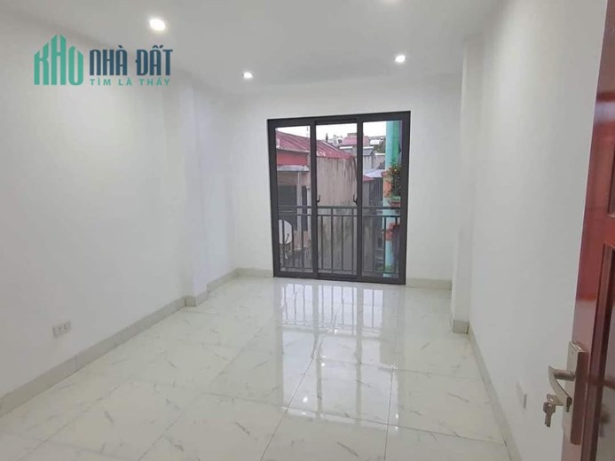 BÁN nhà Ngô Thì Nhậm - Ngô Quyền, Ô tô vào nhà - đỗ cửa ngày đêm, 35m 4 tầng NHỈNH 4tỷ
