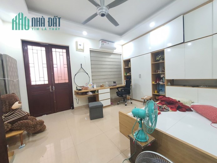 Bán nhà Trần Quang Diệu, Đống Đa, ô tô, gần mp, 56m2,5t,mt5.1m, nhỉnh 12tỷ, 0917420066