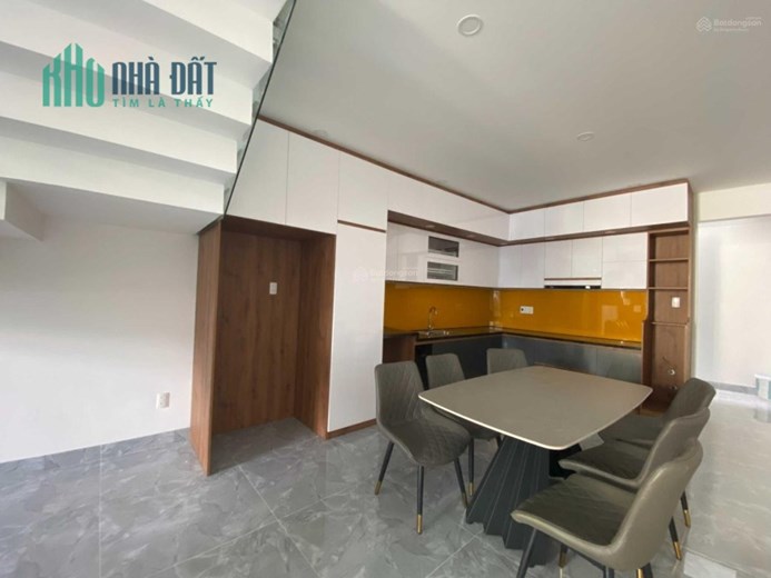 Bán gấp trong tháng 6 nhà phố 3 tầng
