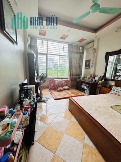BÁN GẤP NHÀ CẦU GIẤY 65M - NHỈNH 8 TỶ - Ô TÔ GẦN - NGÕ NÔNG BA GÁC - NHÀ ĐẸP - Ở NGAY