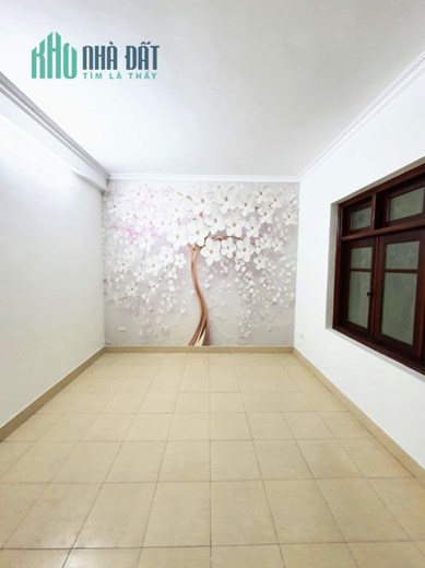 NHÀ PHỐ BỒ ĐỀ 20M RA NGUYỄN VĂN CỪ, ĐƯỜNG OTO THÔNG CÁC HƯỚNG, 6 TẦNG, GARA OTO