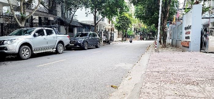 BÁN NHÀ CẦU GIẤY 110M 6 TẦNG - Ô TÔ TRÁNH - VỈA HÈ - KD - HAI THOÁNG- NHỈNH 19 TỶ