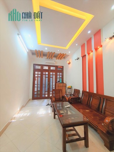 BÁN NHÀ THANH XUÂN 40m2*4 Tầng, mặt ngõ thông hai thoáng dân xây Giá Bán Linh Hoạt.