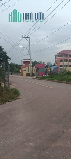 Bán đất ngộp đối diện trường THCS Phú Hòa 2, TP. Thủ Dầu Một  giá 2,1 tỷ