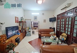 Bán nhà mặt phố Hàng Mã, Hoàn Kiếm, vị trí đẹp, kinh doanh sầm uất, 90m, mtiền 5.5m, 81 tỷ