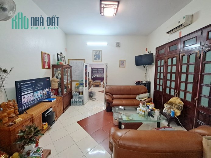 Bán nhà mặt phố Hàng Mã, Hoàn Kiếm, vị trí đẹp, kinh doanh sầm uất, 90m, mtiền 5.5m, 81 tỷ