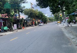 Bán nhà góc phố Hồ Tùng Mậu, dt 116 nhà 3 tầng giá 11.5 tỷ.