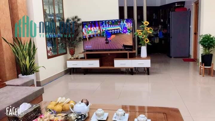 BÁN NHÀ ĐẸP 4 TẦNG DT: 64M2 SỔ ĐỎ GỒM 4 PHÒNG NGỦ MT: 5.6M CHỈ 50M RA ÔTÔ GIÁ 6 TỶ CÓ THƯƠNG LƯỢNG