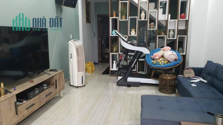 Căn nhà  : 566/ Nguyễn Thái Sơn Phường 5, Gò Vấp