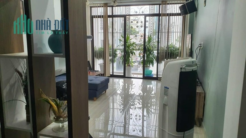 Căn nhà  : 566/ Nguyễn Thái Sơn Phường 5, Gò Vấp