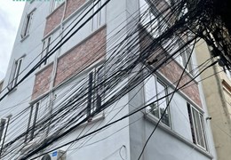 Cần cho thuê nhà 4 tầng 1 tum DT 33m tại 594 Láng - Đống Đa