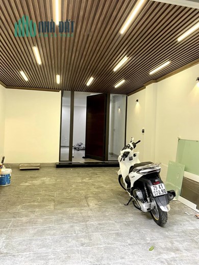 Bán ngôi nhà 114m2 phố Âu Cơ, Tây Hồ Gara Ô tô tránh Thang máy XỊN Kinh doanh siêu đỉnh 14.3 Tỷ