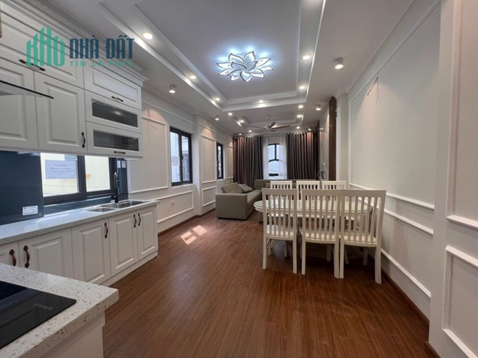 Bán ngôi nhà 113m2 phố Âu Cơ, Tây Hồ Gara Ô tô XỊN Thang máy XỊN Kinh doanh đỉnh cao 14.2 Tỷ
