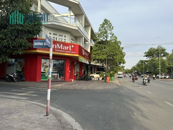 cho thuê NHÀ MẶT TIỀN 1 TRỆT 2 LẦU đường N1 KHU D2D trung tâm Biên Hòa,ĐƯỜNG XE TẢI NÉ NHAU giá chỉ