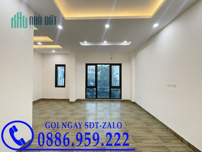Bán nhà Vân Canh ô tô đỗ cổng DT 38m x5 tầng công năng 5 phòng ngủ
