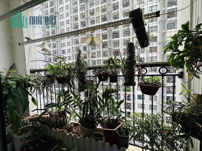 Bán chung cư Times Minh Khai, tầng trung 76m2, 2PN, 2 wc, 4.32 tỷ, tặng nội thất