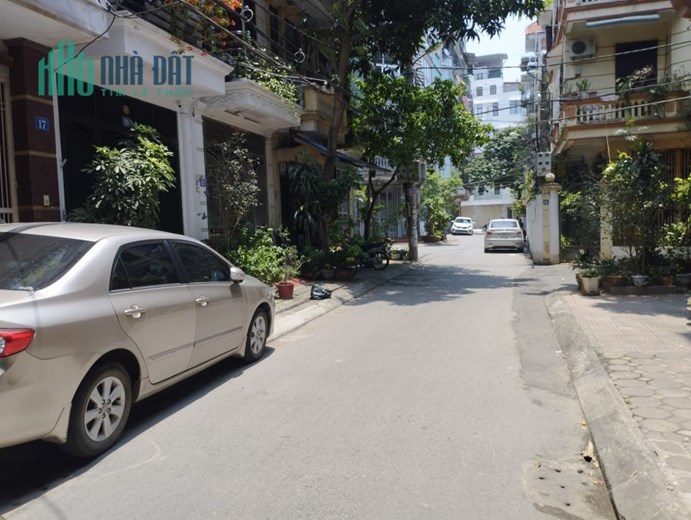 Hiếm Cầu Diễn,5 tầng,4PN, DT 34m2 giá 3,1 tỷ Oto ,Kinh Doanh