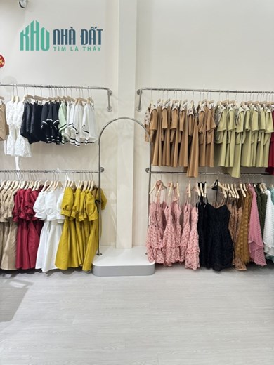 CẦN SANG NHƯỢNG LẠI SHOP QUẦN ÁO MỚI 99%