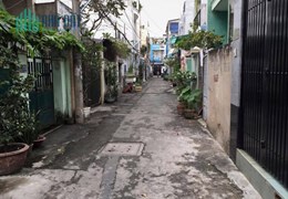 Bán nhà Mỹ Đình 3 tầng, nội thất cao cấp, ô tô vào gần nhà, 42m2, 4m mặt tiền 3,5 tỷ