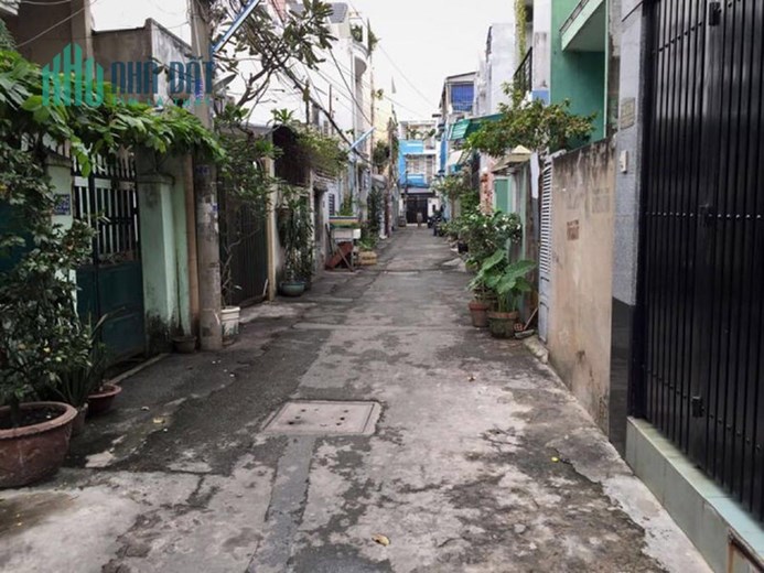 Bán nhà Mỹ Đình 3 tầng, nội thất cao cấp, ô tô vào gần nhà, 42m2, 4m mặt tiền 3,5 tỷ