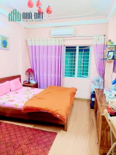 CHỦ GIẢM CHÀO MẠNH GIÁ CHỈ CÒN 3 TỶ DT:39M2 SỔ ĐỎ NHÀ 3 TẦNG x 3 PHÒNG NGỦ MT : 3.5M CHỈ 10M RA ÔTÔ