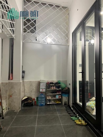 BÁN NHÀ ĐÊ LA THÀNH 35M NỘI THẤT ĐẸP NHỈNH 4TY FULL NỘI THẤT