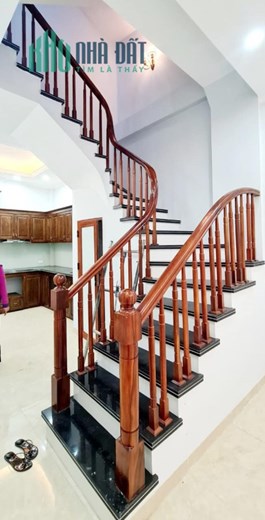 TRUNG TÂM HAI BÀ TRƯNG - NHÀ ĐẸP Ở NGAY - CÁCH MẶT PHỐ 10M  .