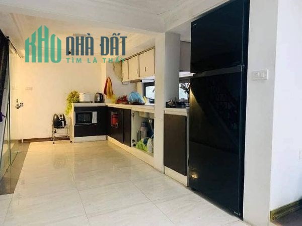 Nhà Bạch Mai 33m2 4T giá chỉ 3.6 tỷ. Siêu đẹp