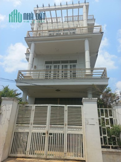 Bán nhà 5 tầng đường Trần Quốc Toản, Pleiku, Gia Lai