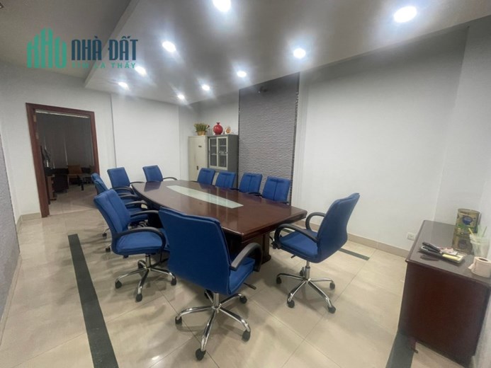 Bán Gấp Nhà Quận 10 Mặt Tiền Kinh Doanh Sầm Uất Với 74m2 6 tầng BTCT Chỉ 28 tỷ TL.
