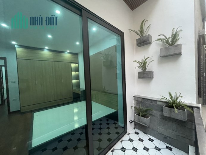 Bán nhà HÀO NAM gấp 52m2*4 tầng MT 3,4m nhỉnh 5 tỷ.