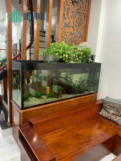 NHÀ ĐẸP CỰC PHẨM CHỈ MỘT NHÀ RA PHỐ TẶNG HẾT NỘI THẤT TIỀN TỶ.