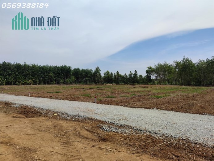 Ông anh ở SG cần ra gấp lô đất ngộp ở Tây Ninh giá rẻ mặt tiền nhiều nở hậu