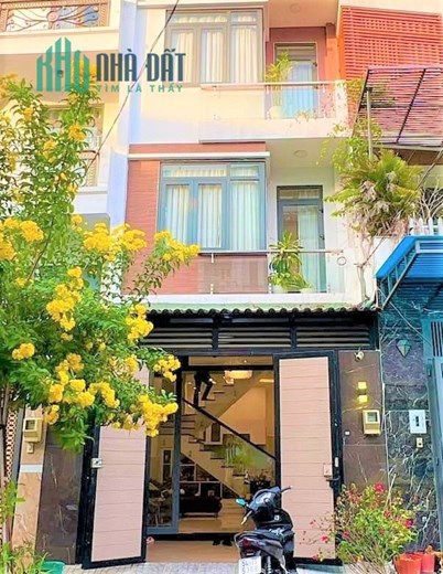Bán nhà ngõ thông Hoàng Cầu 45m2 giá 4,7 tỷ gần hồ rất đẹp
