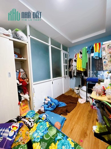 Bán NHÀ RẺ Đẹp Tôn Đản Q4 Ngang 3..m- 2 tầng có 1 tỷ Q4 cách Q1 - 100 m