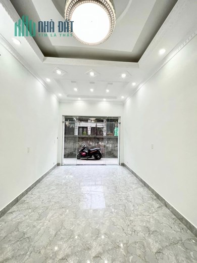 P/LÔ Ô TÔ ĐỖ CỬA Ở NGAY NGÕ 296 LĨNH NAM 48MX5 TẦNG GIÁ HƠN 3 TỶ